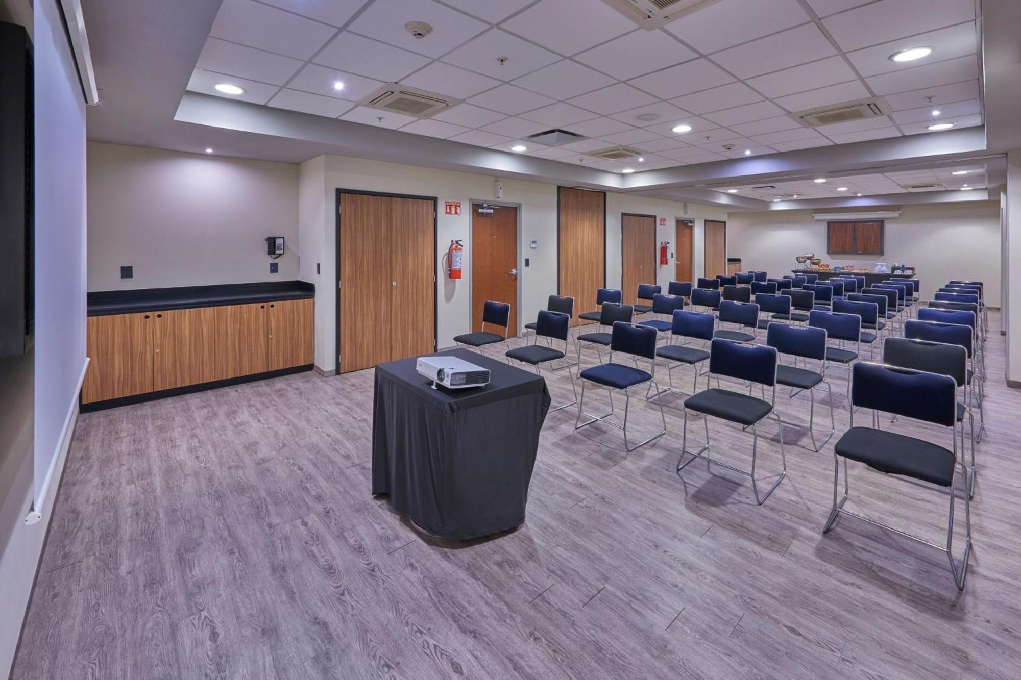 City Express By Marriott San Luis Potosi Zona Universitaria المظهر الخارجي الصورة