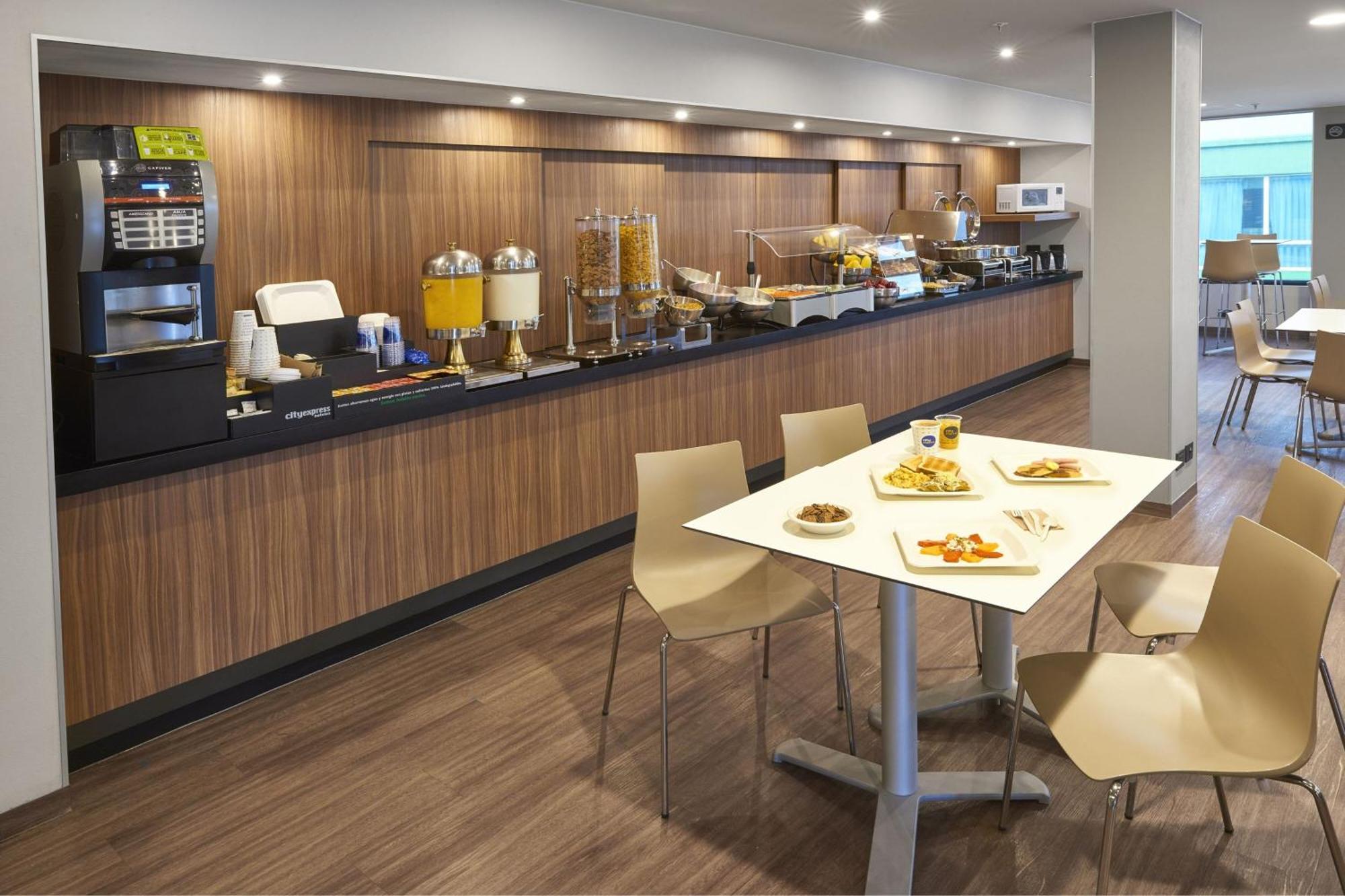 City Express By Marriott San Luis Potosi Zona Universitaria المظهر الخارجي الصورة